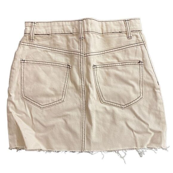 Forever 21 NEW small mini skirt cream colored - Picture 1 of 8